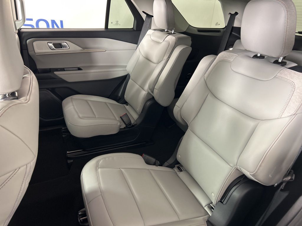New 2026 Ford Explorer - photo 23