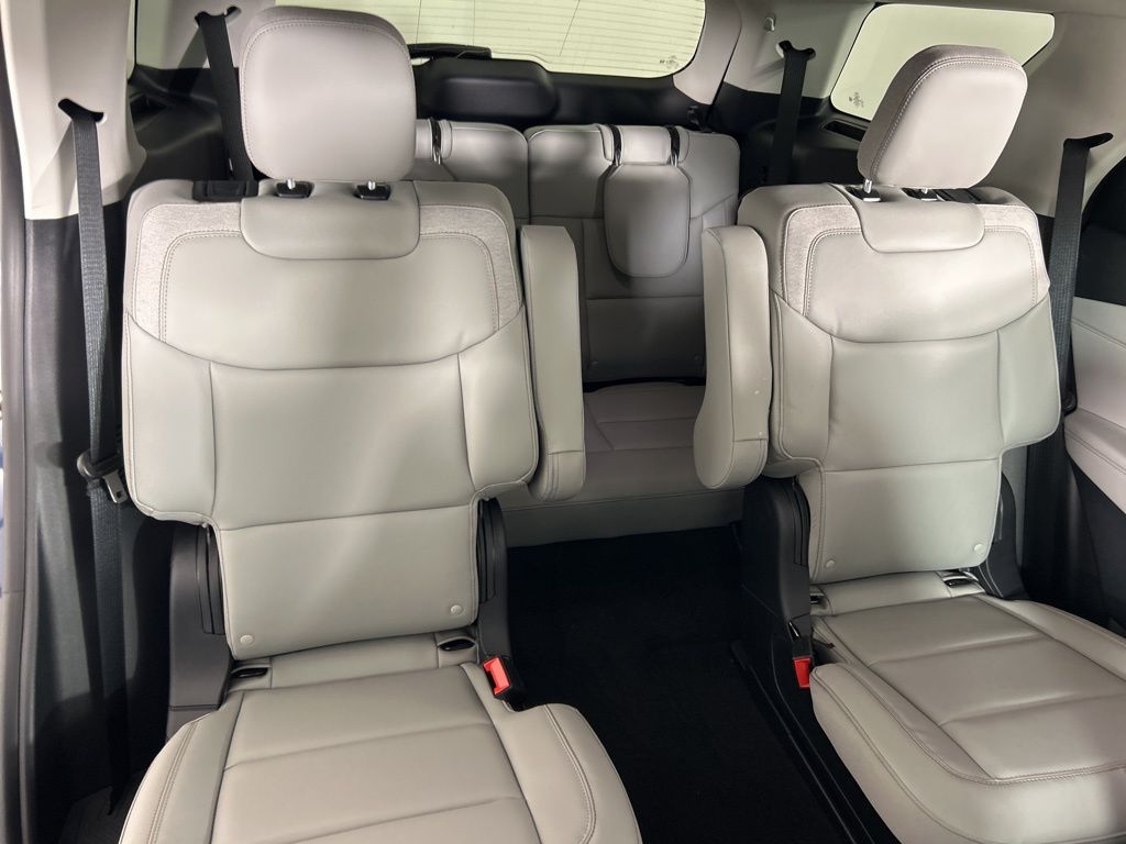 New 2026 Ford Explorer - photo 25