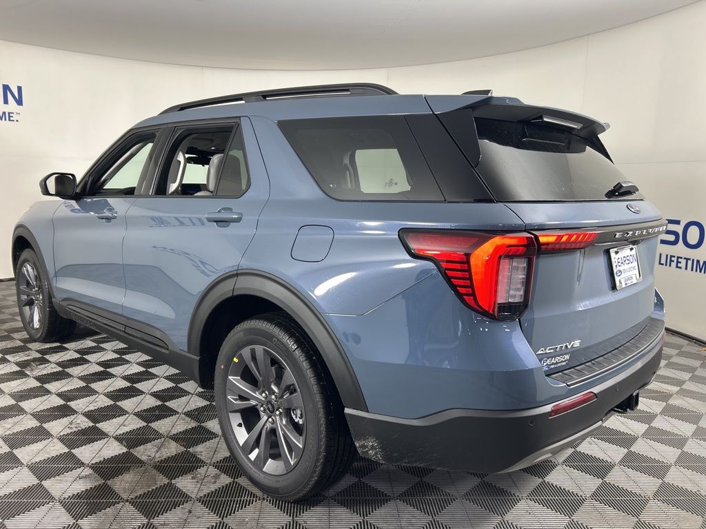 New 2026 Ford Explorer - photo 2