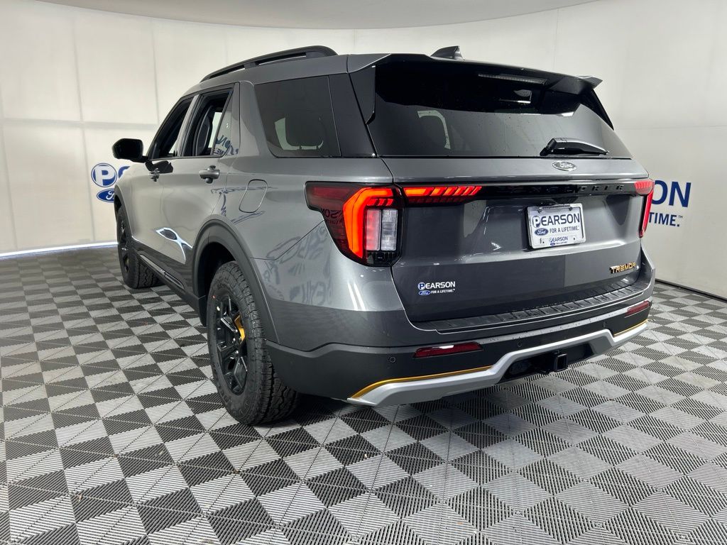 New 2026 Ford Explorer - photo 2