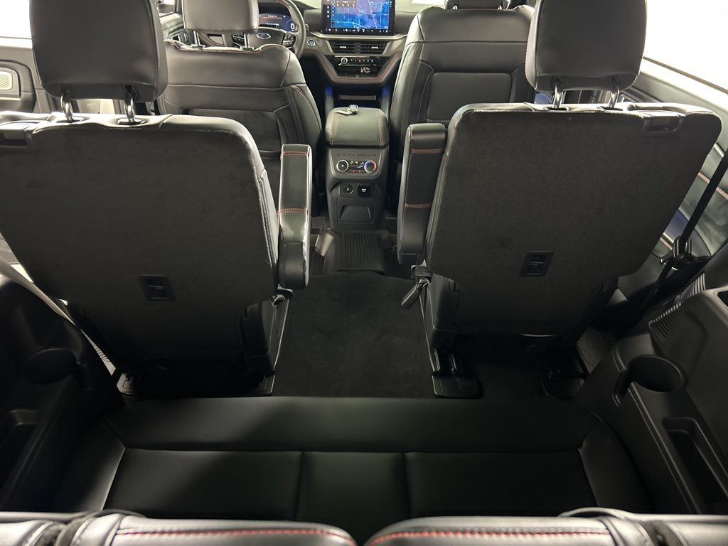 Used 2025 Ford Explorer - photo 42