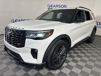 Used 2025 Ford Explorer - photo 1