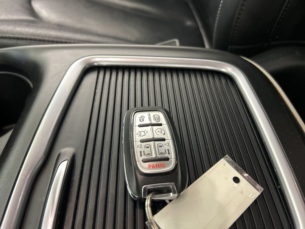 Used 2022 Chrysler Pacifica - photo 13