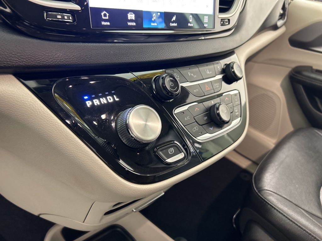 Used 2022 Chrysler Pacifica - photo 21