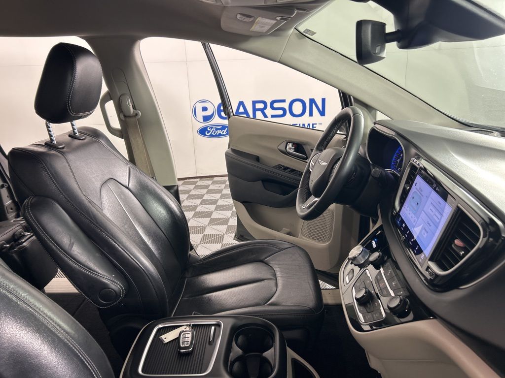 Used 2022 Chrysler Pacifica - photo 24