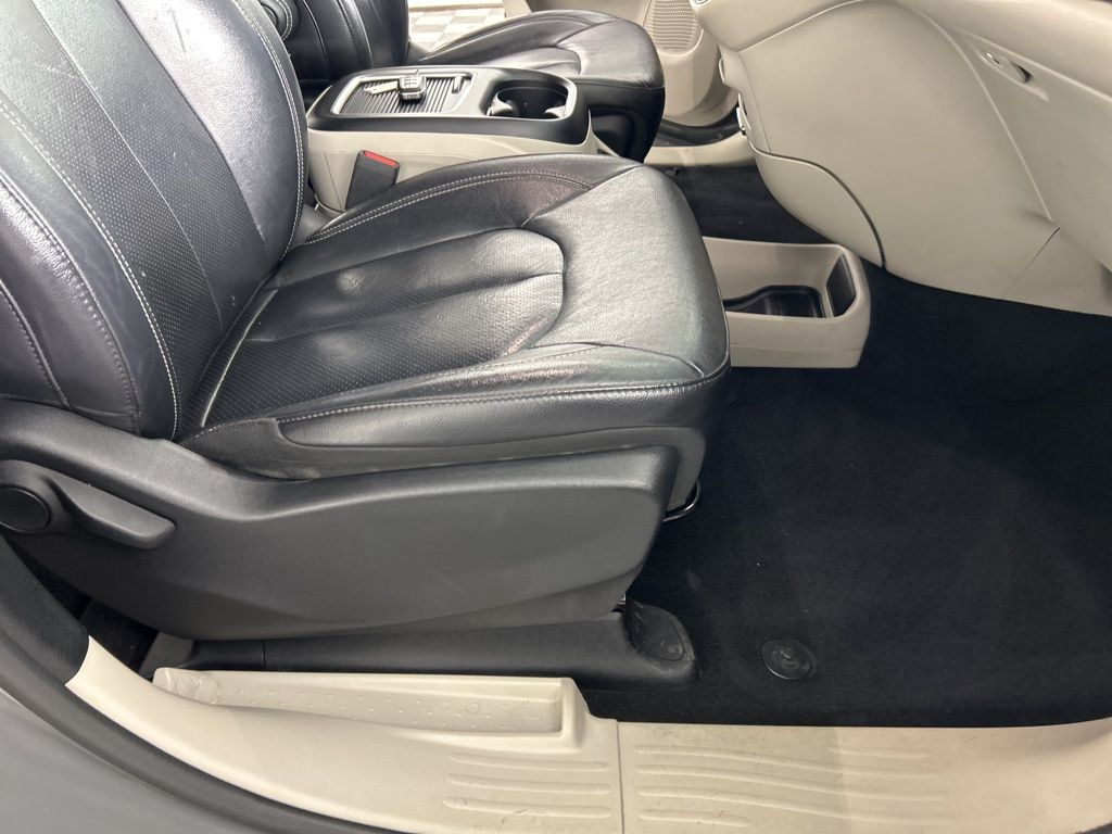 Used 2022 Chrysler Pacifica - photo 26
