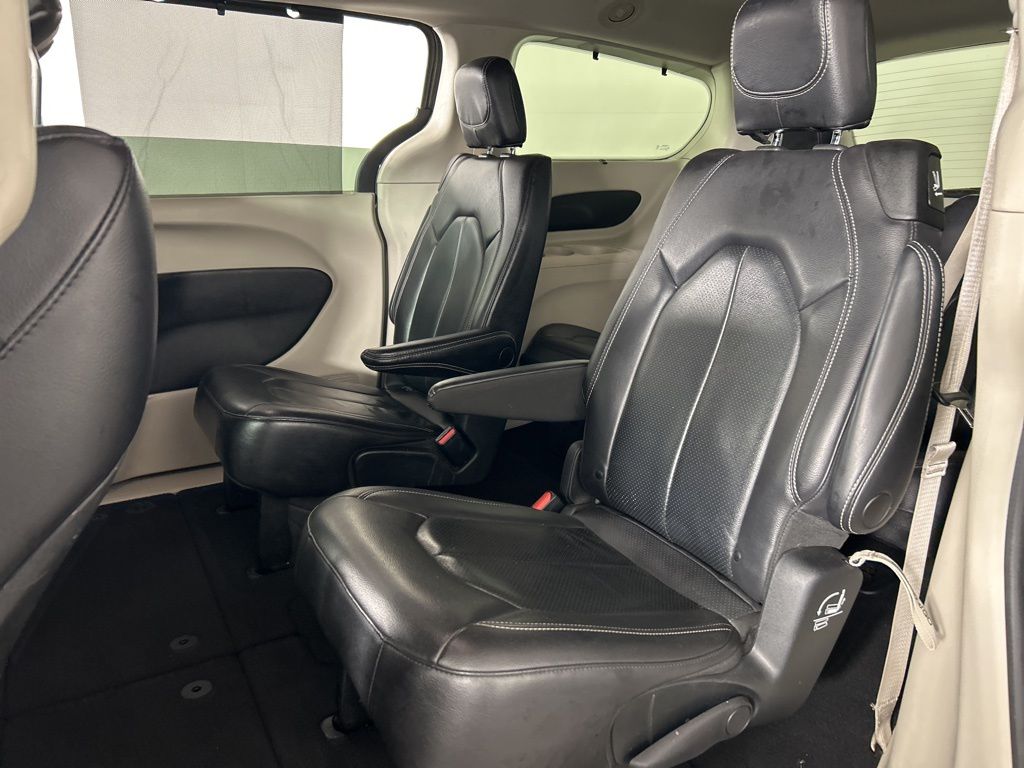 Used 2022 Chrysler Pacifica - photo 29