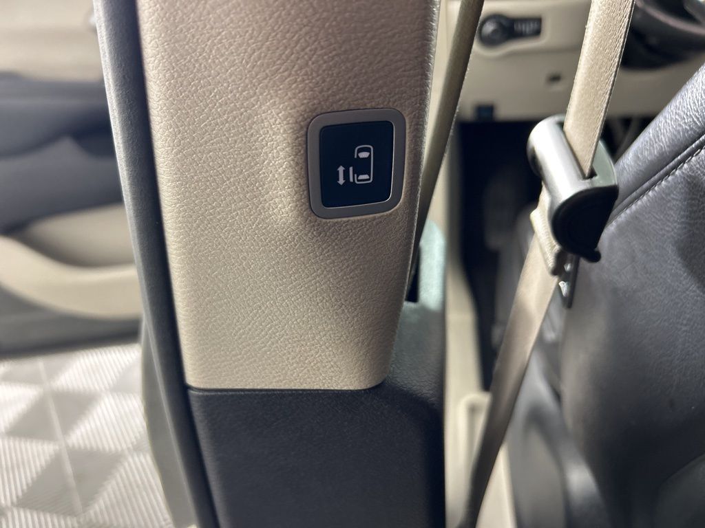 Used 2022 Chrysler Pacifica - photo 32