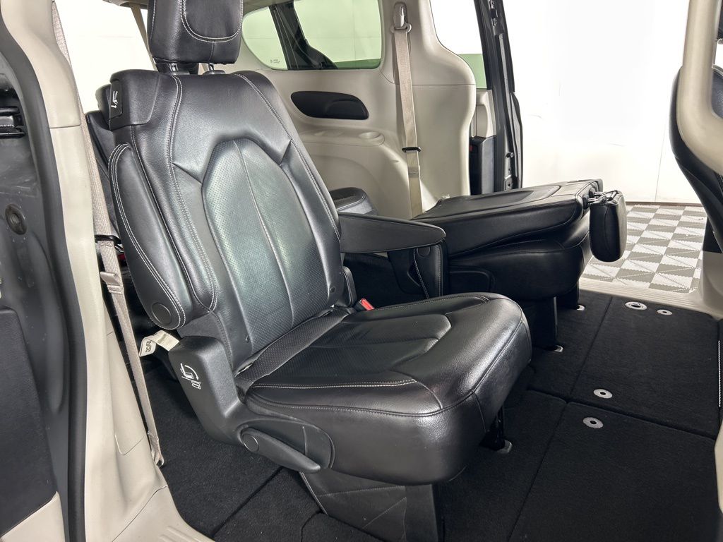 Used 2022 Chrysler Pacifica - photo 35