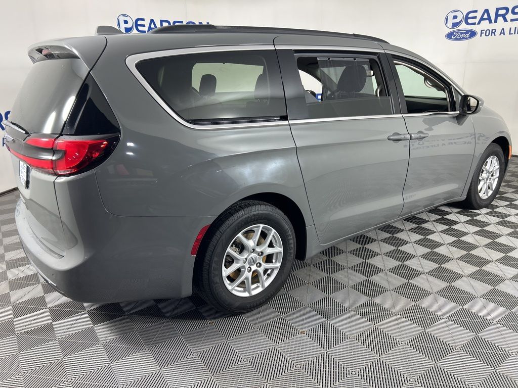 Used 2022 Chrysler Pacifica - photo 6