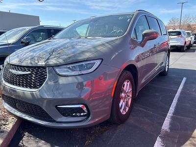 Used 2022 Chrysler Pacifica - photo 1