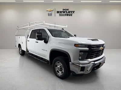 Used 2024 Chevrolet Silverado 2500 - photo 1