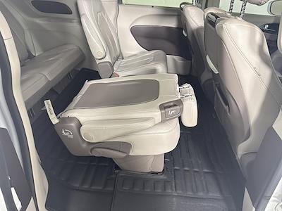 Used 2020 Chrysler Pacifica - photo 1