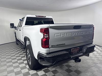Used 2024 Chevrolet Silverado 2500 - photo 1