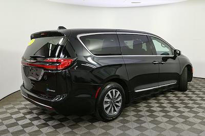 2023 Chrysler Pacifica FWD Minivan for sale #R9358 - photo 2