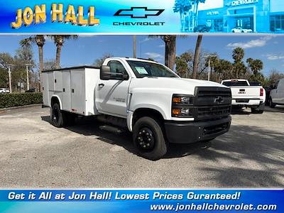 Used 2023 Chevrolet Silverado 5500 - photo 1