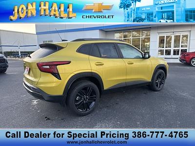 2025 Chevrolet Trax FWD SUV for sale #256421 - photo 2