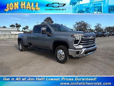 Used 2024 Chevrolet Silverado 3500 - photo 1