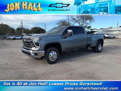 Used 2024 Chevrolet Silverado 3500 - photo 1