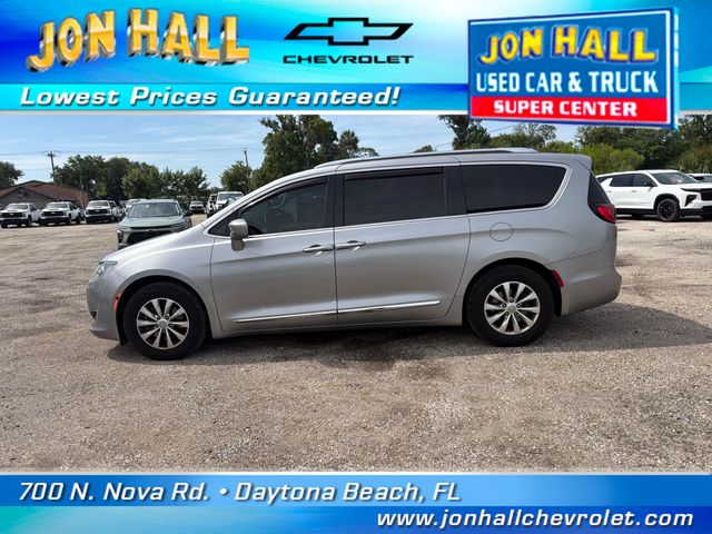 Used 2018 Chrysler Pacifica - photo 7
