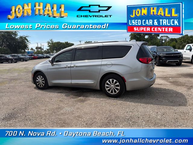 Used 2018 Chrysler Pacifica - photo 9