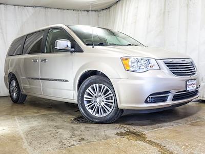 2014 Chrysler Town and Country FWD Minivan for sale #54284B - photo 2