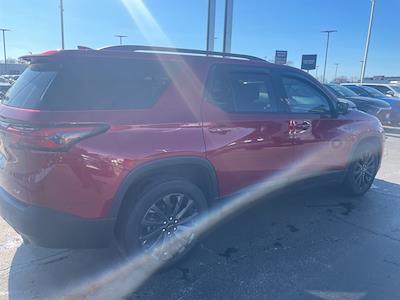 Used 2023 Chevrolet Traverse - photo 1