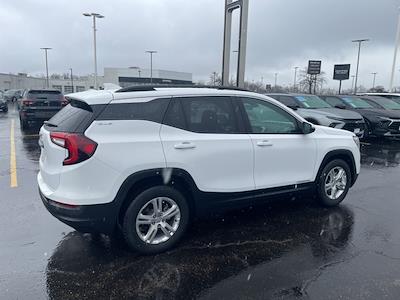 Used 2022 GMC Terrain - photo 1