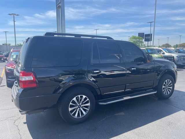 Used 2017 Ford Expedition - photo 2