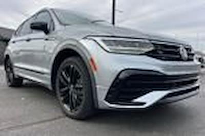 Used 2022 Volkswagen Tiguan - photo 1