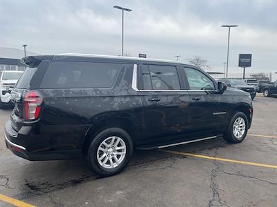 Used 2024 Chevrolet Suburban - photo 1