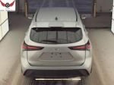 Used 2024 Toyota Highlander - photo 1