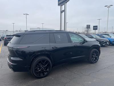 Used 2024 Chevrolet Traverse - photo 1