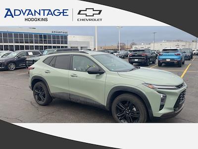 Used 2025 Chevrolet Trax - photo 1