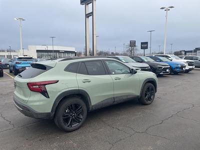 Used 2025 Chevrolet Trax - photo 1