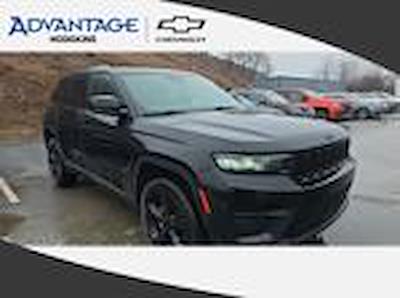 Used 2023 Jeep Grand Cherokee - photo 1