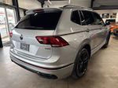 Used 2022 Volkswagen Tiguan - photo 1