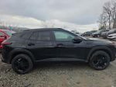 Used 2024 Chevrolet Trax - photo 1