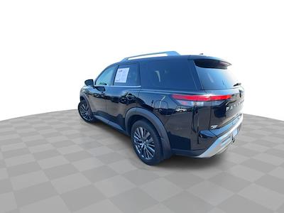 Used 2022 Nissan Pathfinder - photo 1