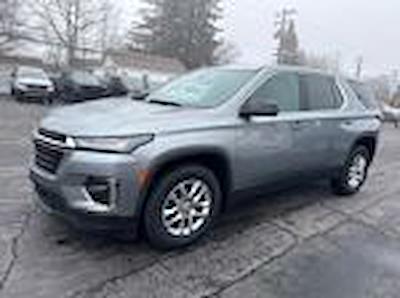 Used 2023 Chevrolet Traverse - photo 1