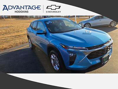 Used 2025 Chevrolet Trax - photo 1