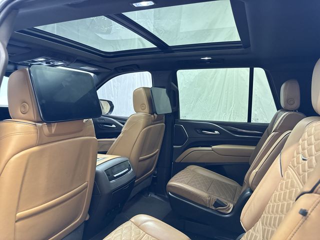 Used 2021 Cadillac Escalade - photo 16