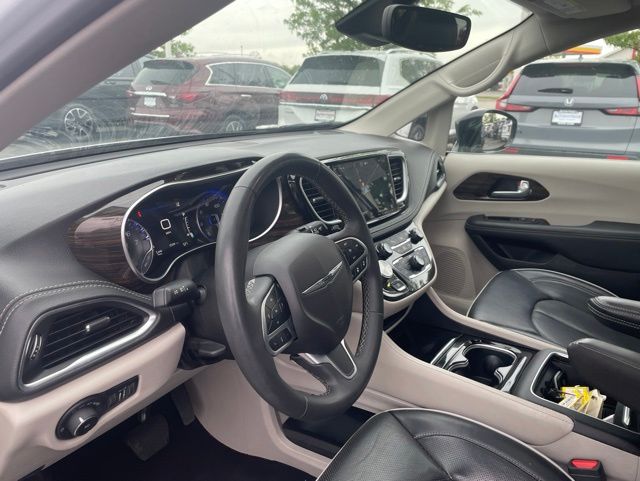 Used 2024 Chrysler Pacifica - photo 12