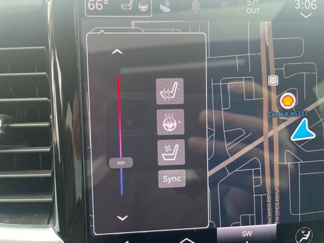 Used 2024 Chrysler Pacifica - photo 18