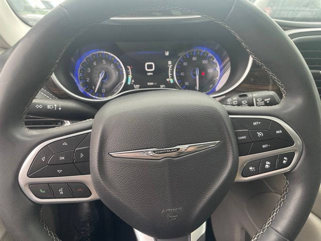 Used 2024 Chrysler Pacifica - photo 19