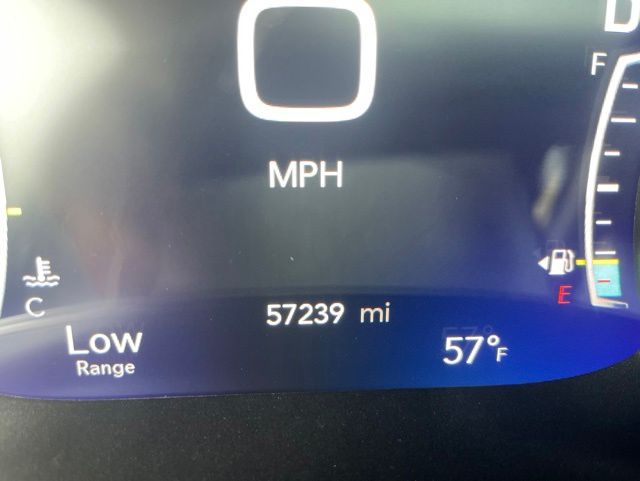 Used 2024 Chrysler Pacifica - photo 20