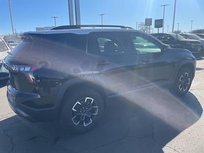 Used 2025 Chevrolet Equinox - photo 1