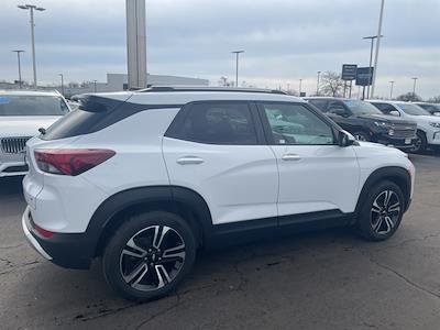 Used 2025 Chevrolet Trailblazer - photo 1