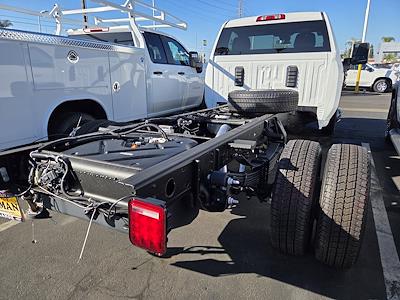New 2025 Chevrolet Silverado 3500 Work Truck Regular Cab Cab Chassis for sale #251326 - photo 2