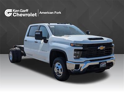 2024 Chevrolet Silverado 3500 Crew Cab 4WD, Cab Chassis for sale #4ES1840 - photo 1